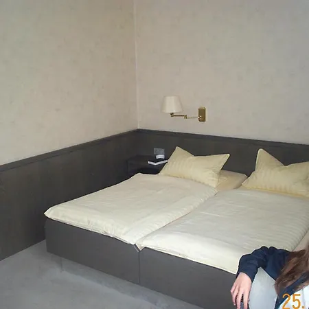 Отель & Restaurant Mediterrane Kueche