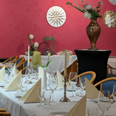 & Restaurant Mediterrane Kueche Hotel Horn-Bad Meinberg