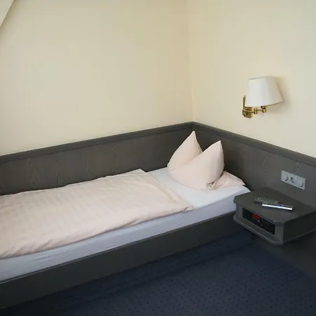 & Restaurant Mediterrane Kueche מלון הורן-באד מאינברג