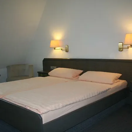 & Restaurant Mediterrane Kueche מלון הורן-באד מאינברג