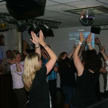 & Restaurant Mediterrane Kueche