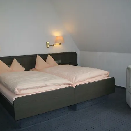 & Restaurant Mediterrane Kueche הורן-באד מאינברג