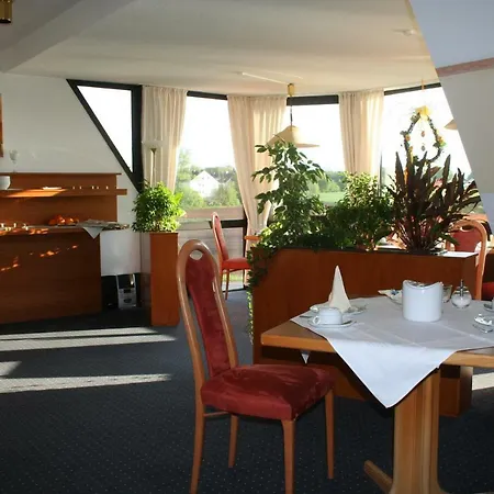 & Restaurant Mediterrane Kueche فندق