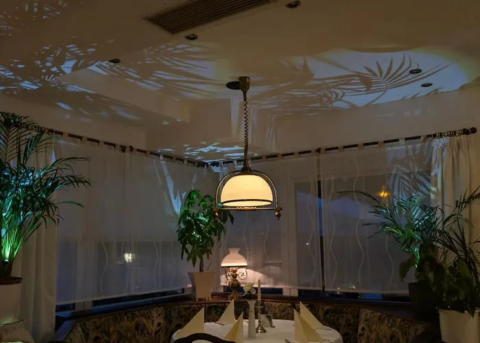 & Restaurant Mediterrane Kueche Hotel 3*