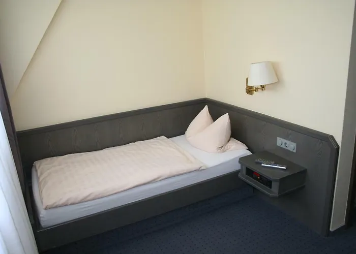 & Restaurant Mediterrane Kueche Hotel Horn-Bad Meinberg