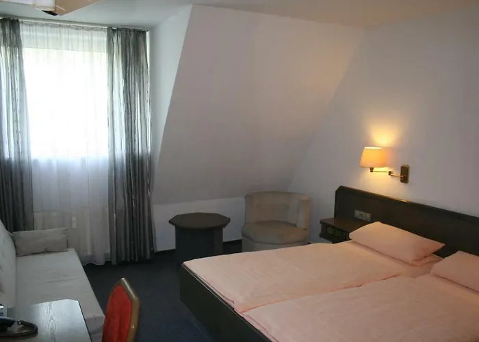 & Restaurant Mediterrane Kueche Hotel 3*